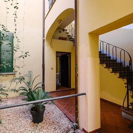 Attic In Historical Center *