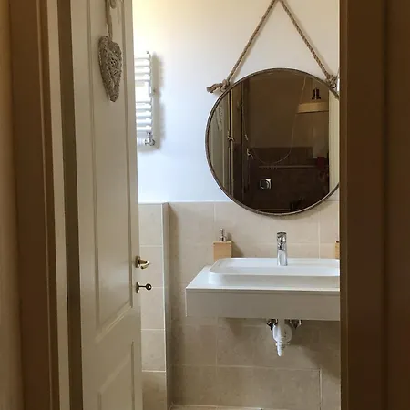 Attic In Historical Center Bolonya