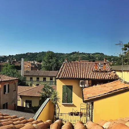 Attic In Historical Center * בולוניה