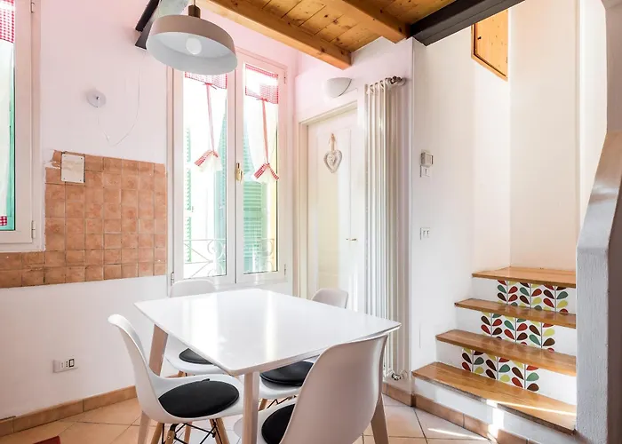 Attic In Historical Center בולוניה