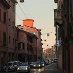 Attic In Historical Center Apartman Bologna